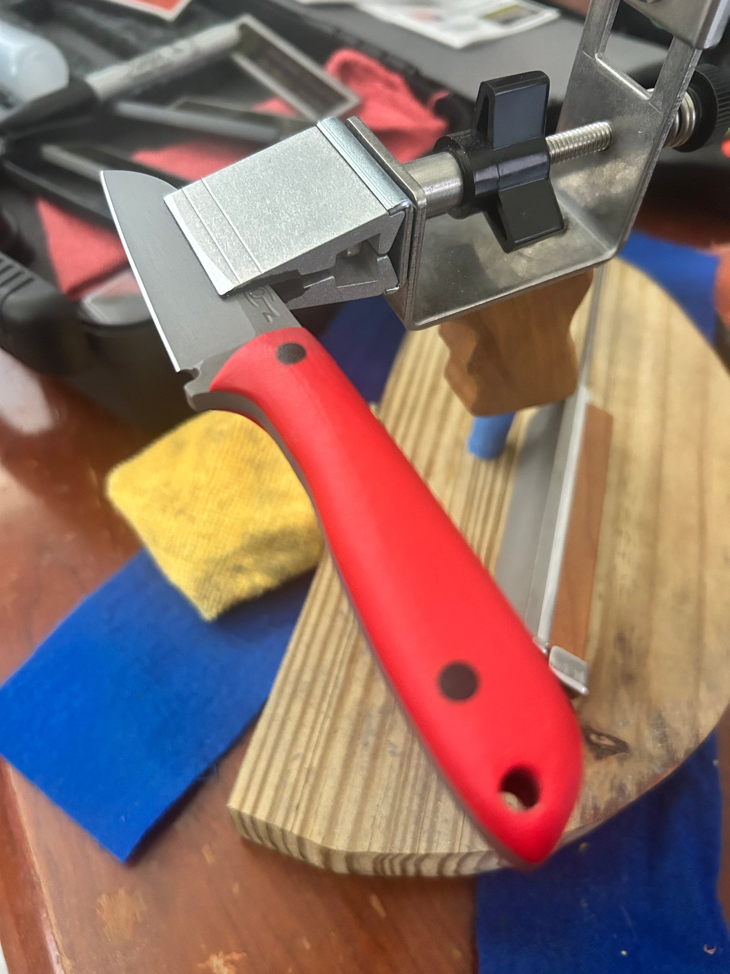 Pocket Rocket | Red G10 + Black Pins