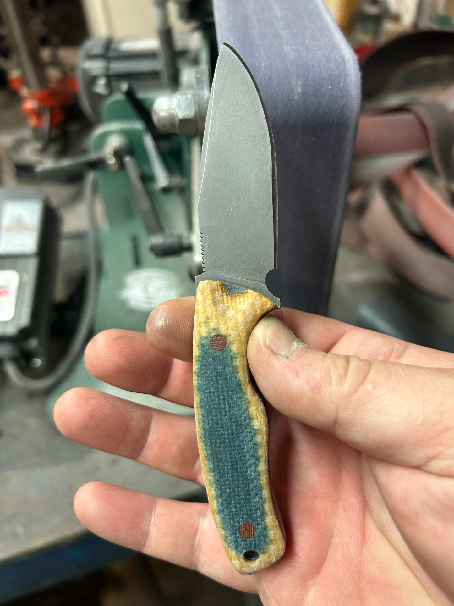 Step | Yellow-Blue Micarta w/Brown Pins