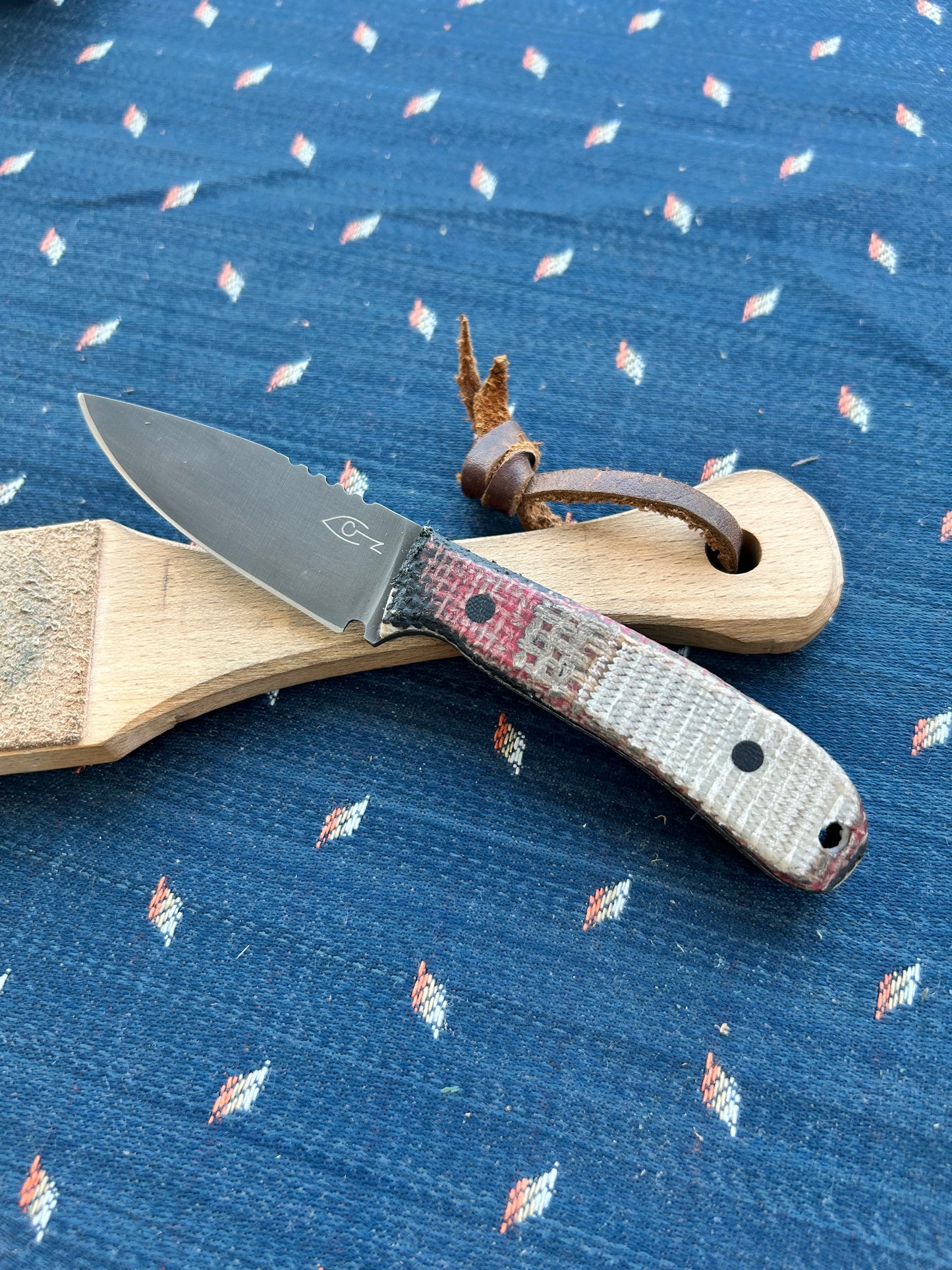 Torpedo | Red White Black Micarta + Black Pins